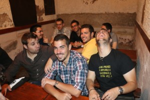 Menti se parte la caja