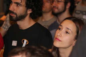 También hay chicas guapas